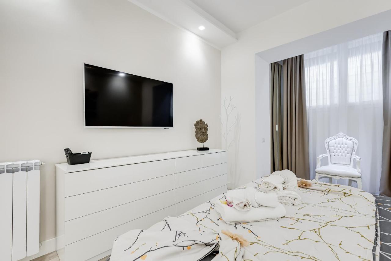 Bmga L The White Crown Apartment In Testaccio Rome Exterior photo